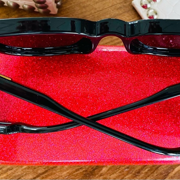 SOLD!! GUCCI BLACK OVAL SUNGLASSES GG1237Sool - Picture 6 of 13